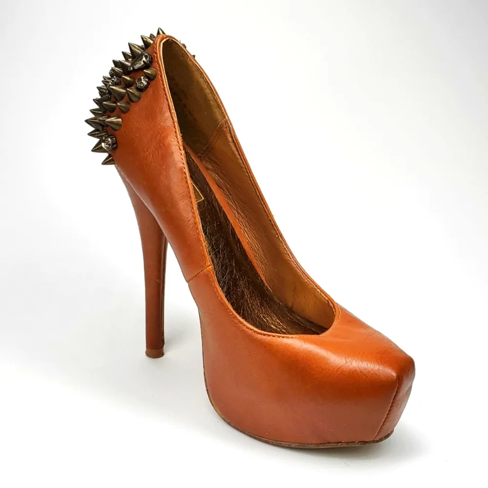 Vintage Wild Pair Carly Tan Spike Studded Platform Stilettos 5 EUC